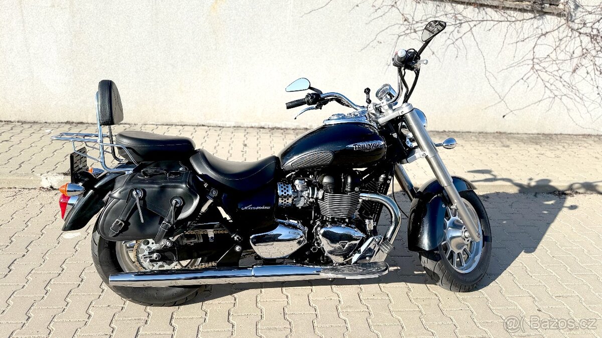 TRIUMPH AMERICA 865 ccm - 14