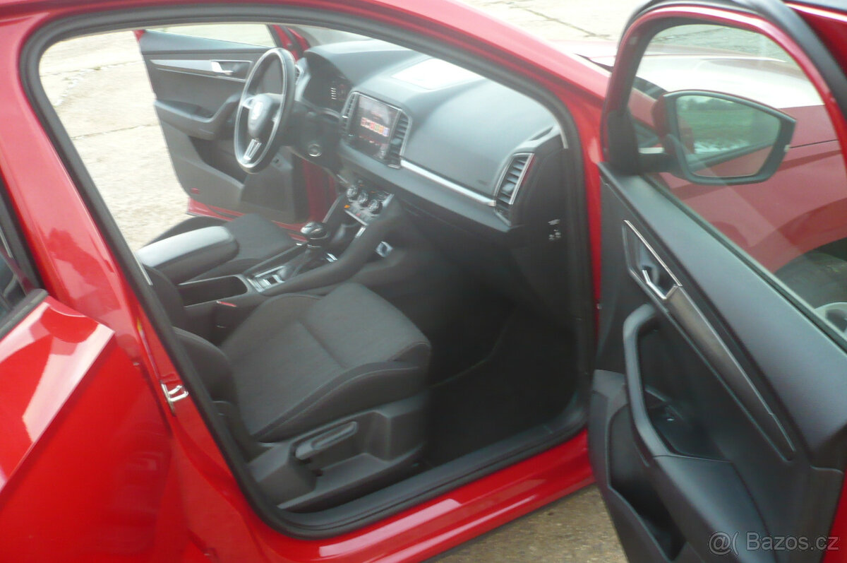 Škoda Karoq Style 1,5TSi DSG Tažné 12xPDC 94tiskm - 14
