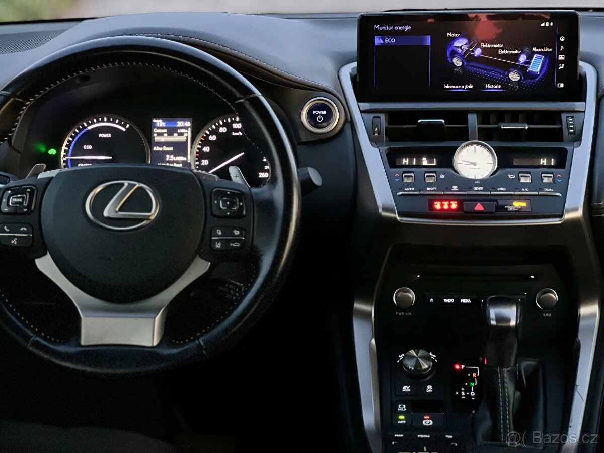 Lexus NX300h Hybrid m.2021 Perleť Navi Kamera Automat CVT - 14