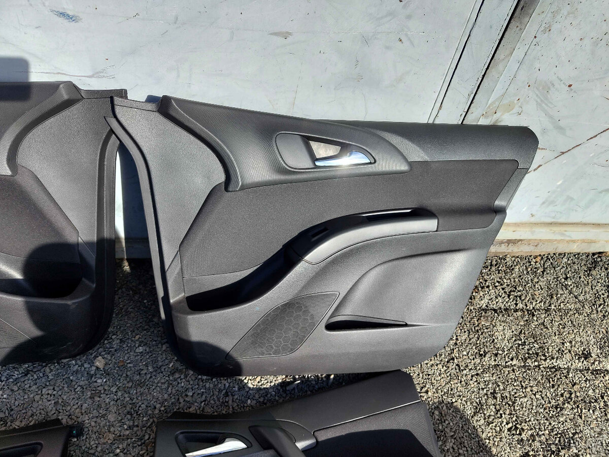 Sedačky, tapeci, loketka Meriva B - 14