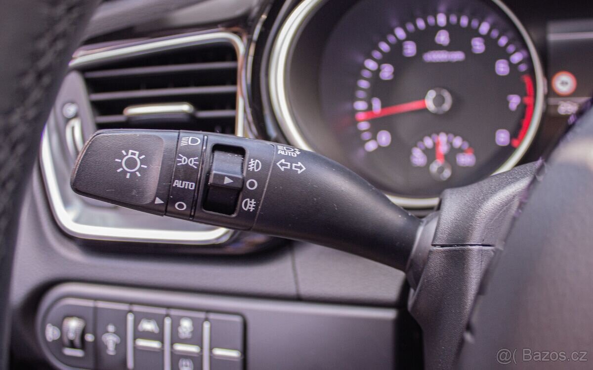 Kia XCeed 1.5 T-GDi Gold - 14