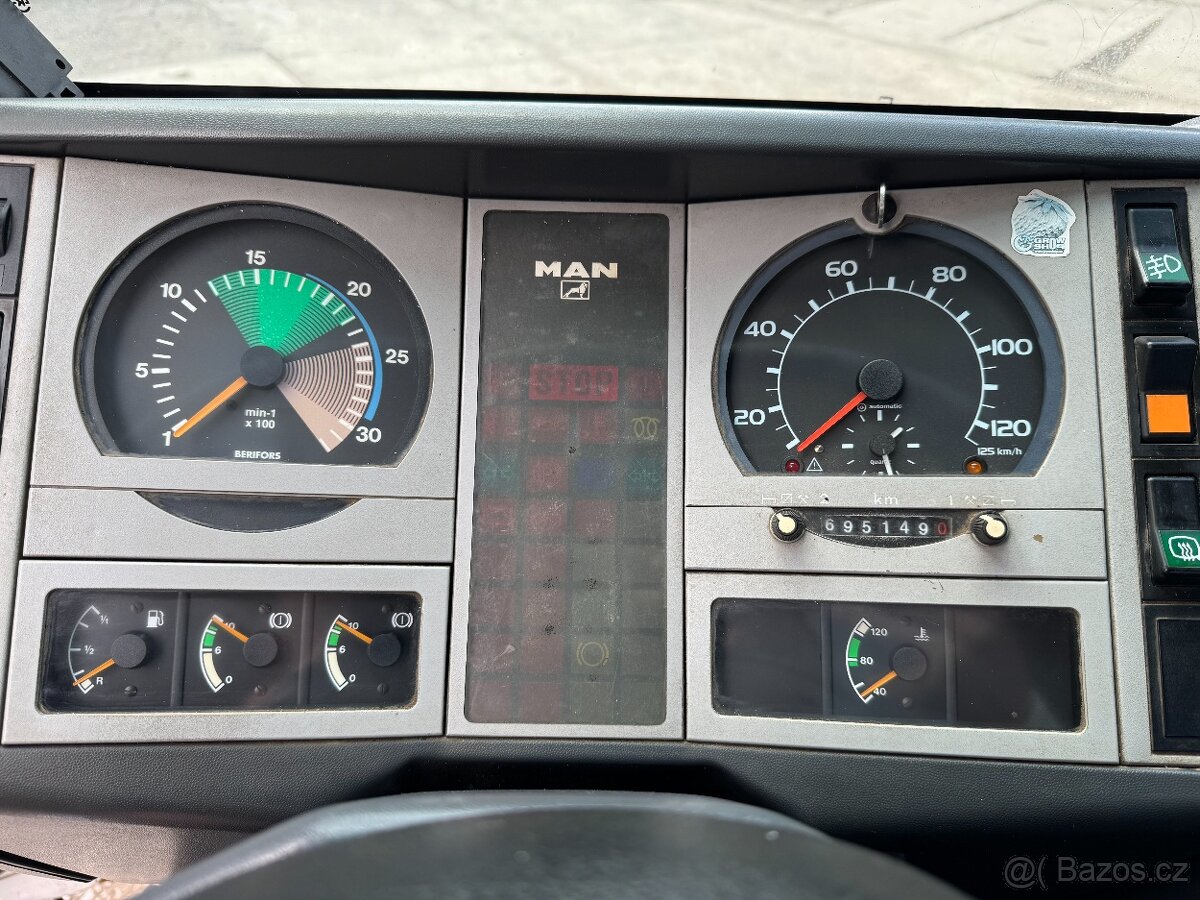 MAN L 2000, HYDRAULICKÁ RUKA PM - 14