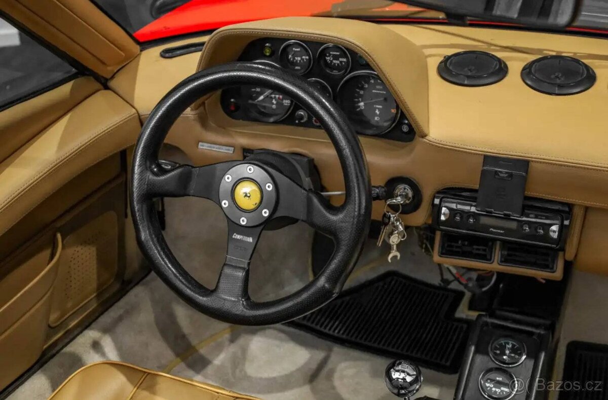 Ferrari 308 GTSi z roku 1980 - 14