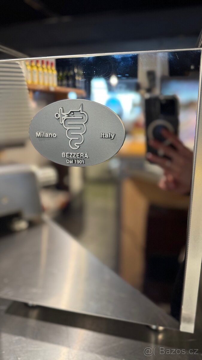 Kávovar Profi/Domácí Bezzera Matrix DE - italský - 14