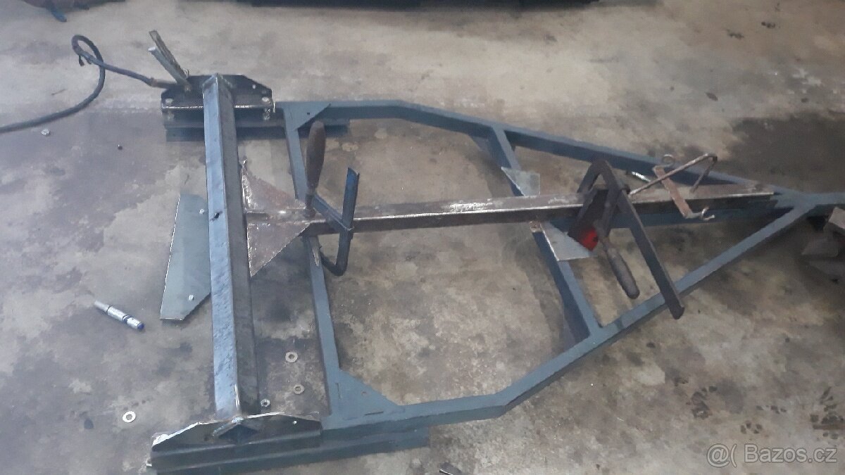 Náprava na přívěsný vozík Kempík - 14