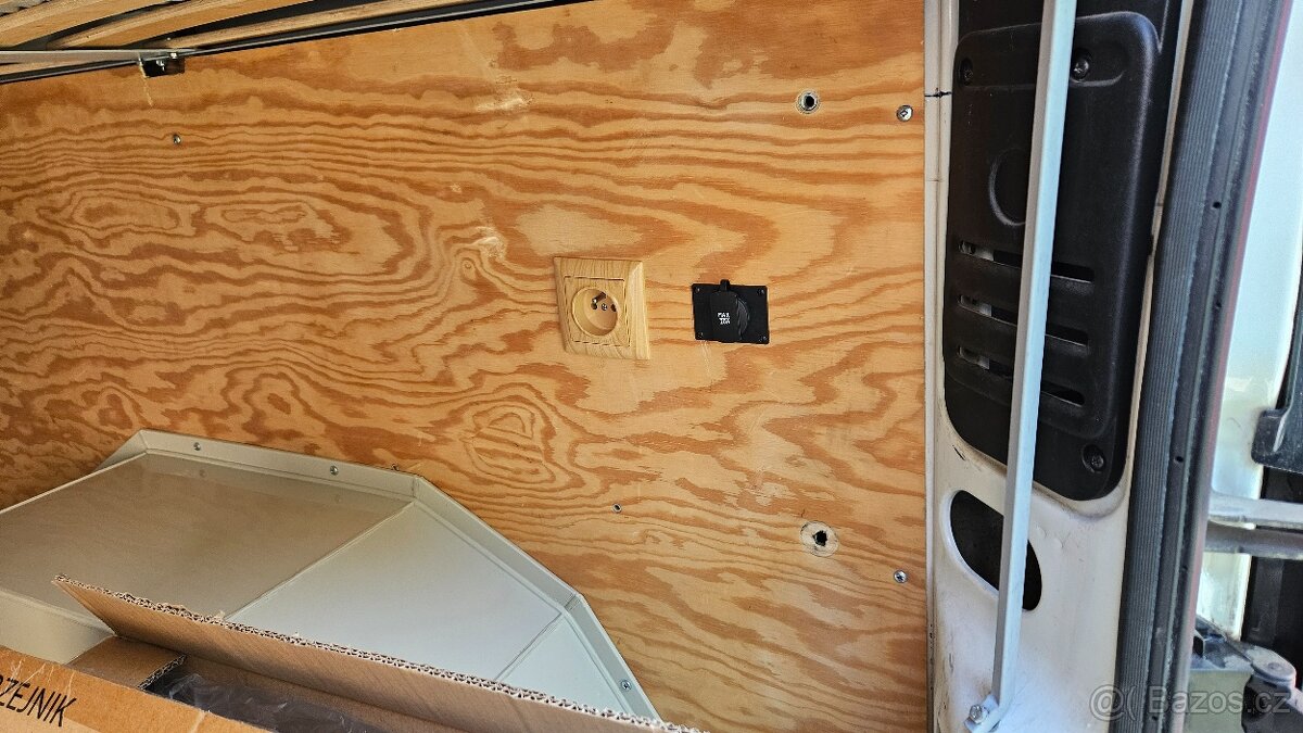 Obytná dodávka - 14