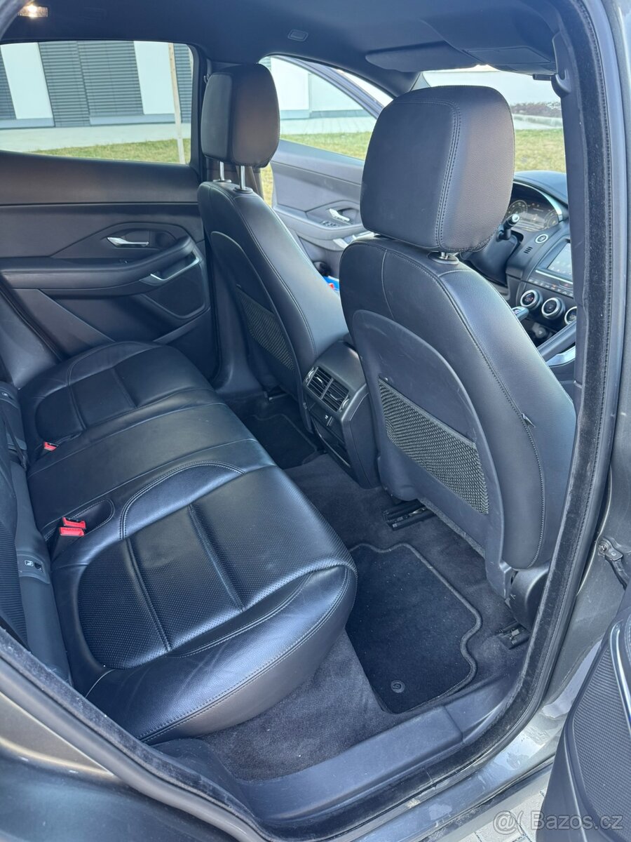 Jaguar E-Pace 132kW, D180, AWD - 14
