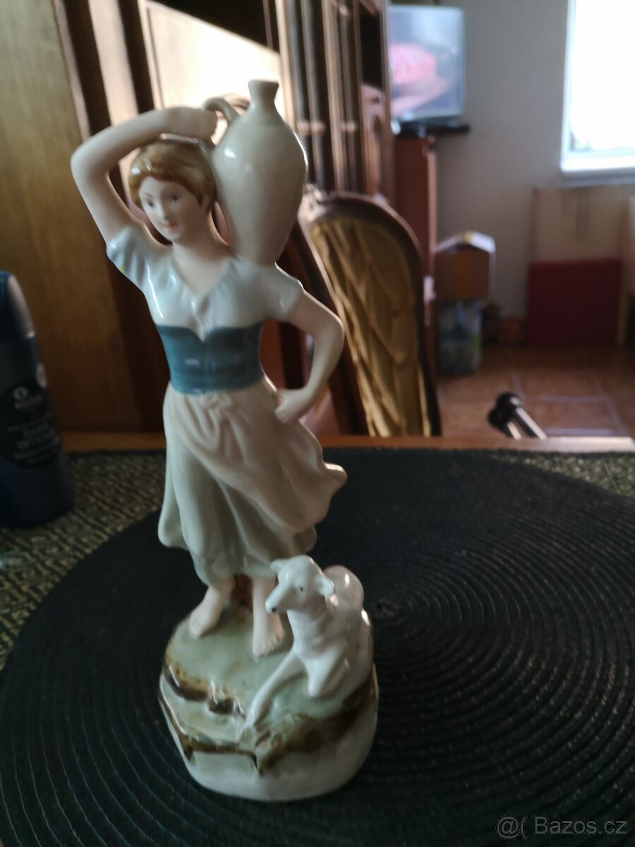 porcelánové sošky značené - 14