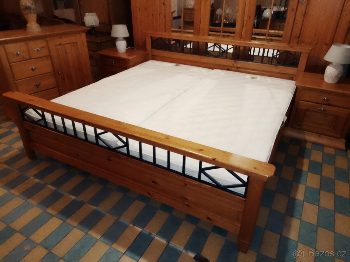 KOMPLETNÍ DŘEVĚNÁ LOŽNICE MUSTERRING - 14