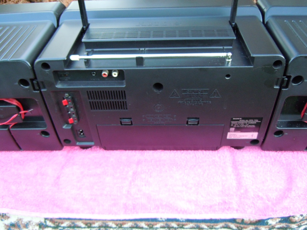 SONY CFS - 710L - 14