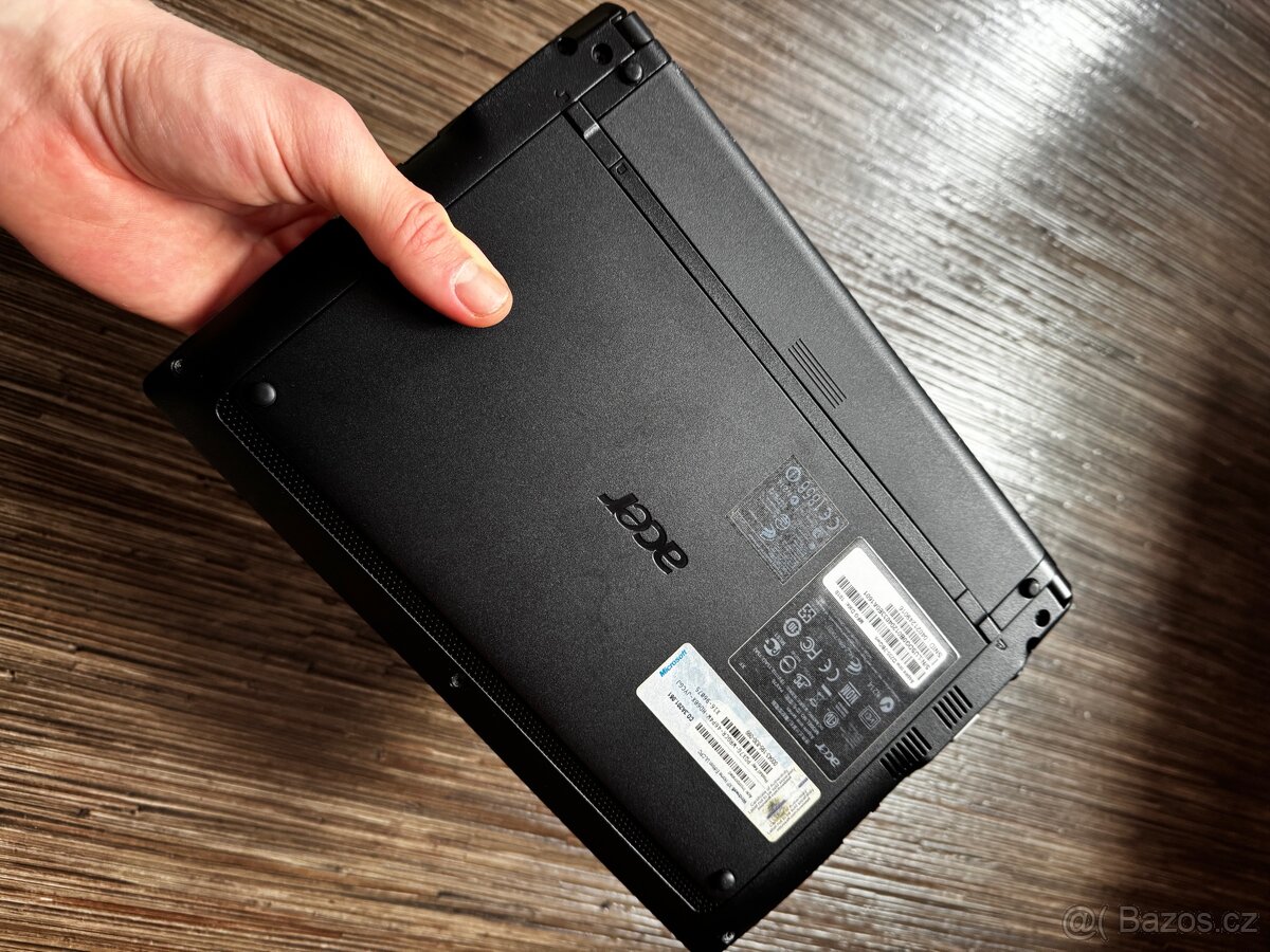 Netbook ACER Aspire ONE - 14