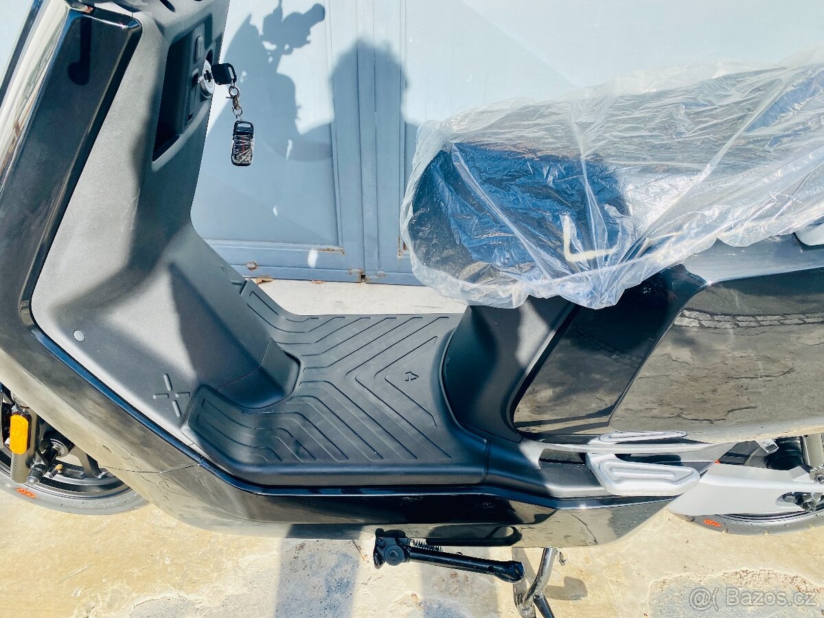 Elektrický skútr NIU NQi Sport možnost splátek a protiúčtu - 14