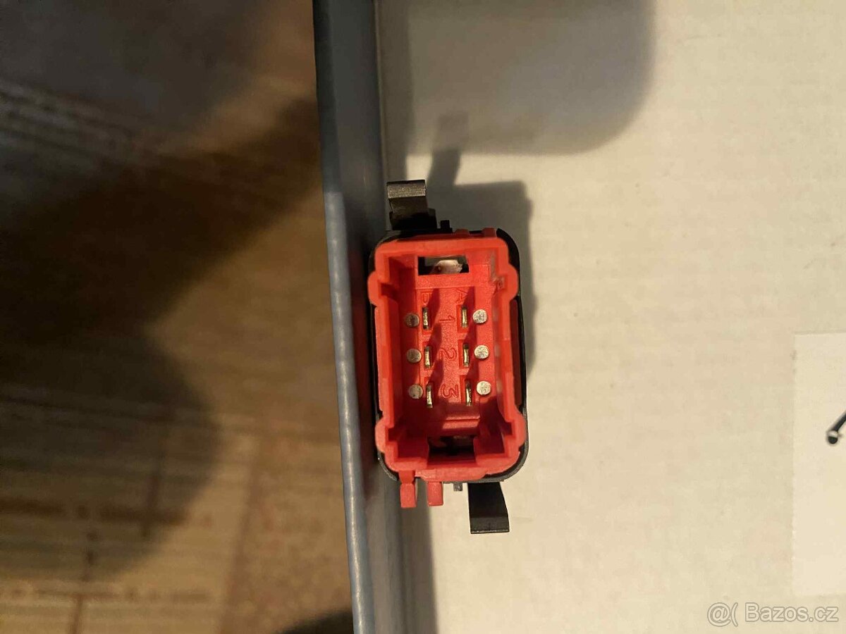 Interiérové díly z Renault Clio 2. Gen. - 14