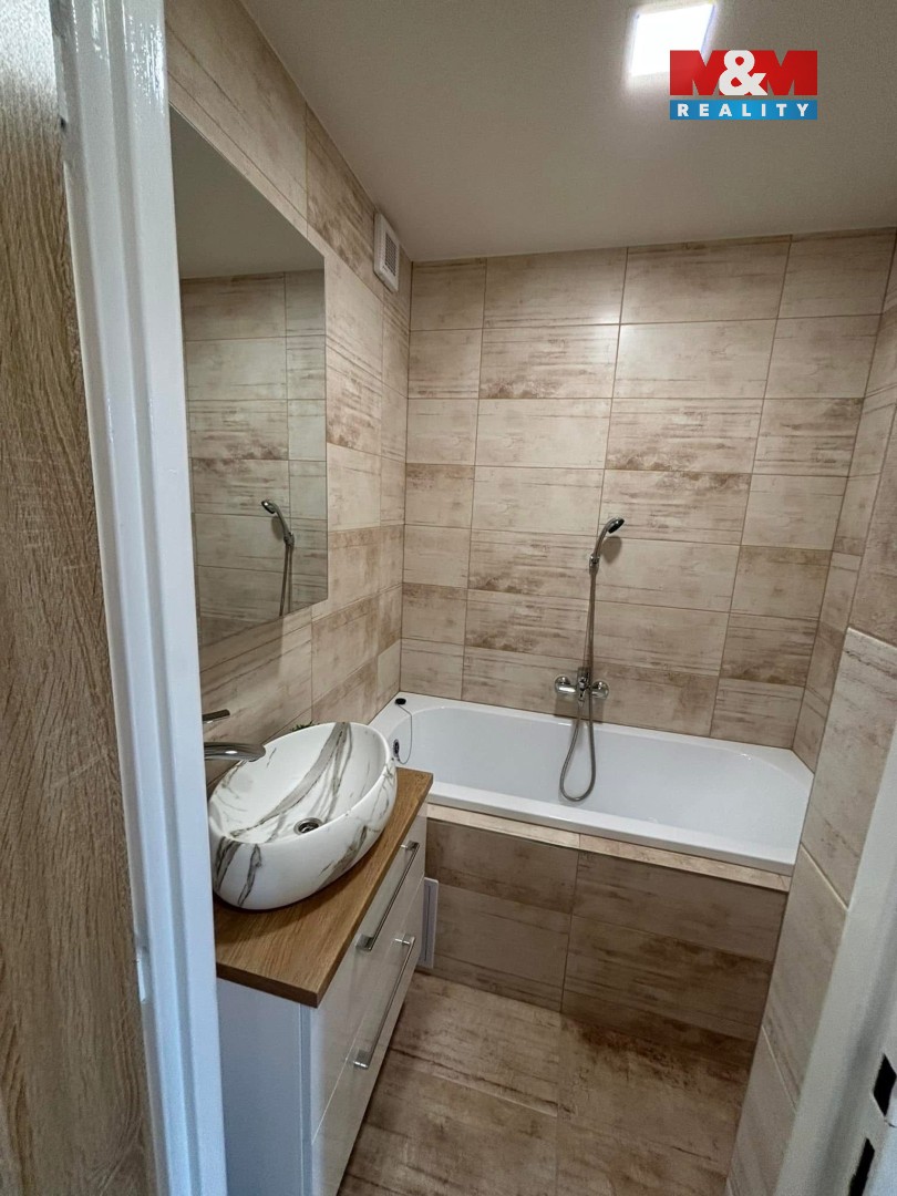 Prodej bytu 3+1, 57 m², Karviná, ul. Sovova - 14