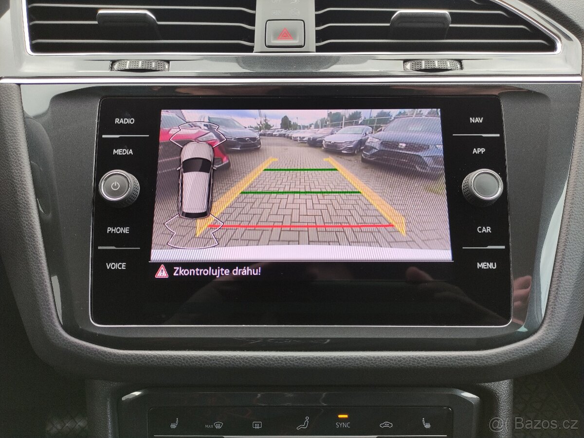 VW Tiguan DSG 4Motion FullLED KAMERA TAŽNÉ MY 22 - 14