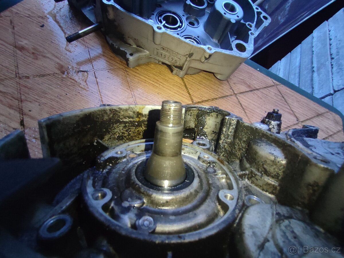 Aprilia 125 rotax 123 díly - 14