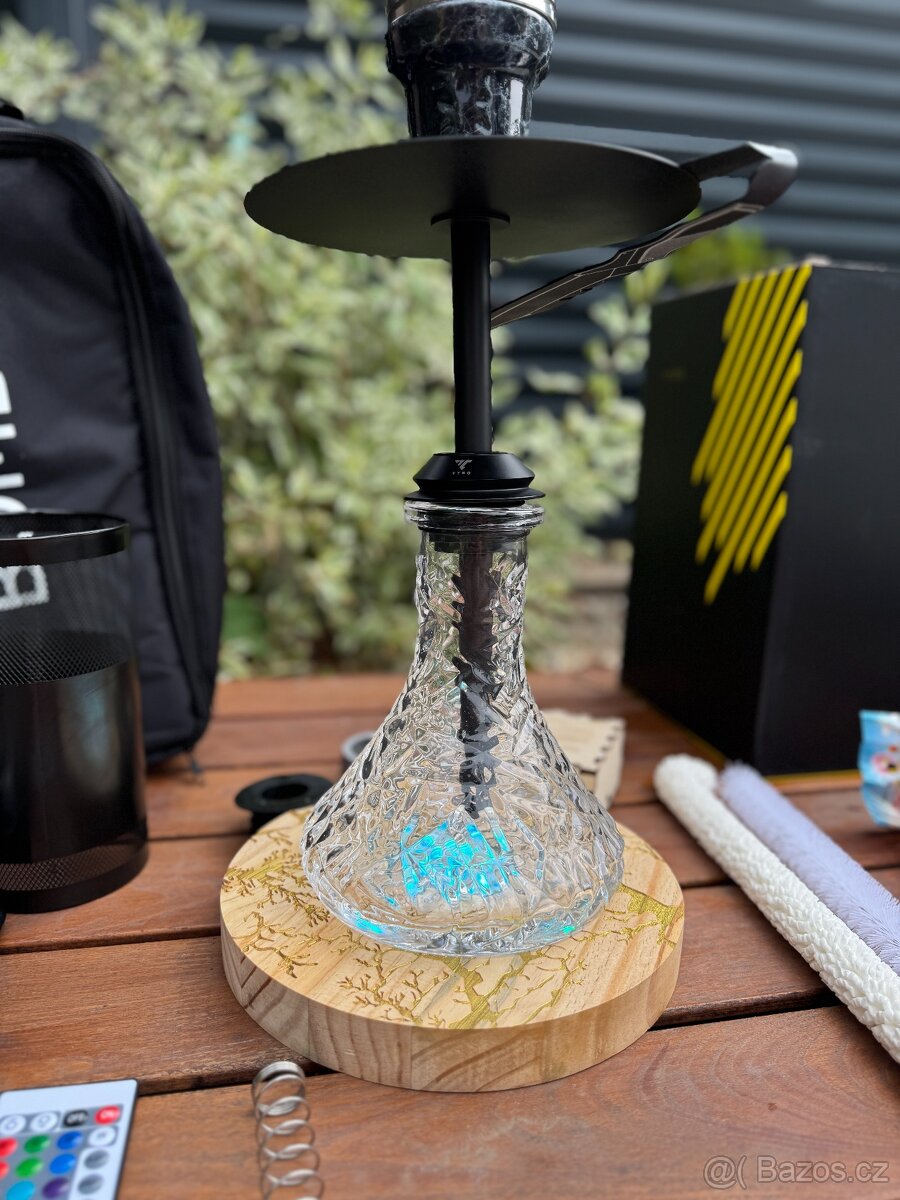 Prodám vodní dýmku Vyro Versa Black s kompletním příslušenst - 14