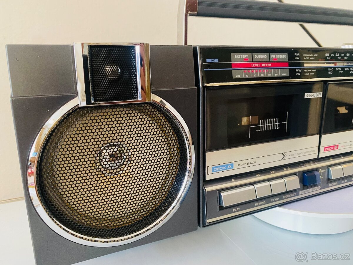 Radiomagnetofon Sanyo M-W22LU, rok 1985 - 14