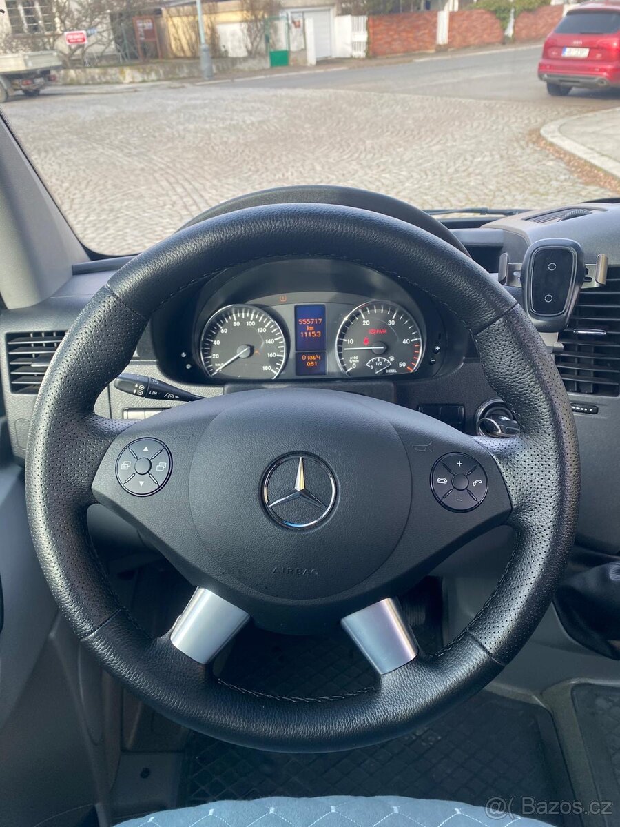 Mercedes sprinter 319 140kw - 14