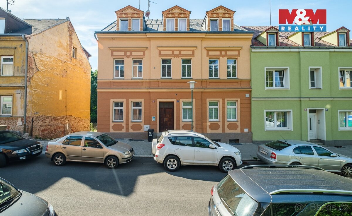 Prodej bytu 4+1, 106 m² + garáž, Kar. Vary, ul. Blahoslavova - 14