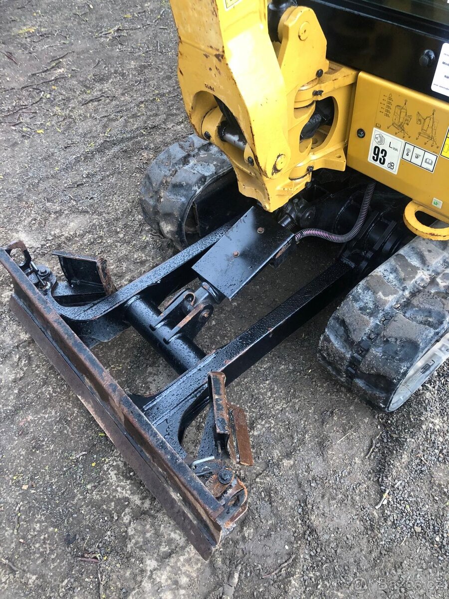 Caterpillar CAT 301.6 - 14