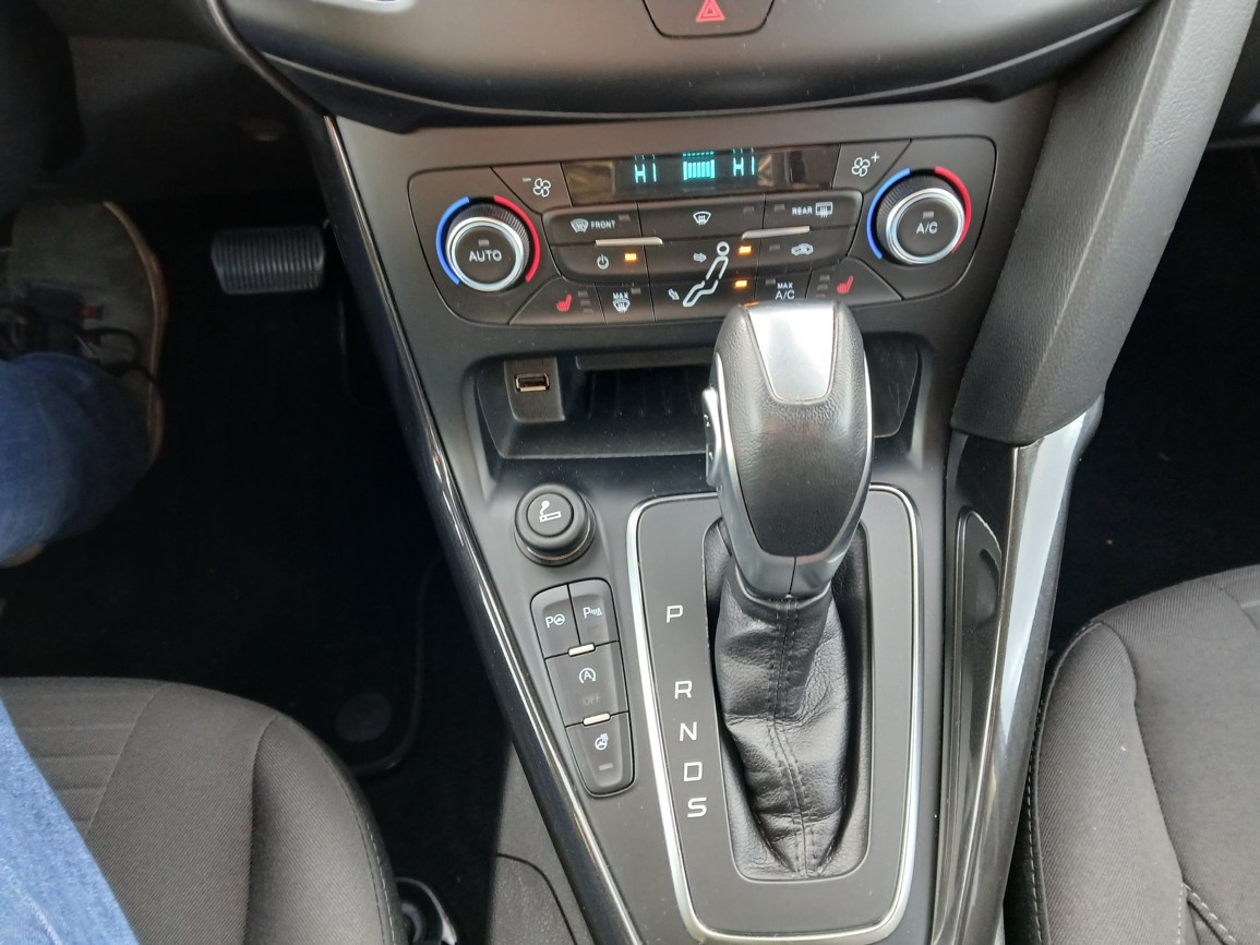 Ford Focus 1,0 Ecoboost Automat - 14