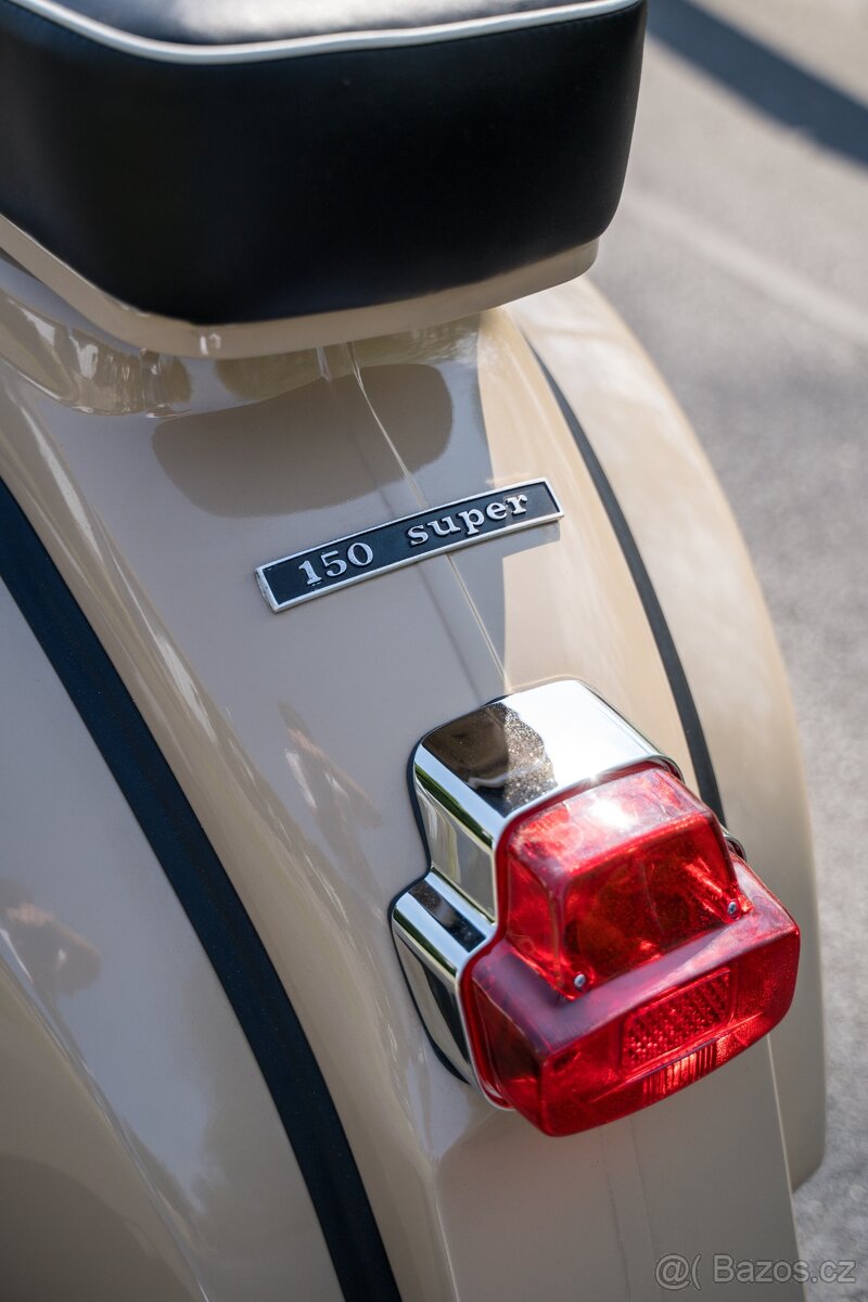 Motorka Piaggio Vespa 150CC (1974) - 14