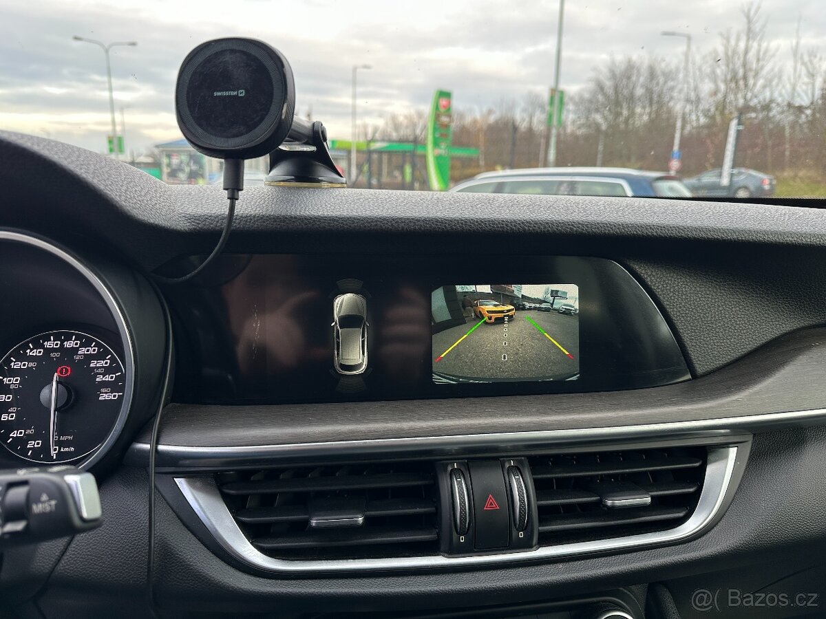 Alfa Romeo Stelvio 2018 - 14