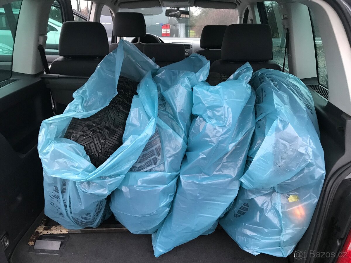 Volkswagen Touran, 1.9 TDI 77 KW,KLIMA ,ČR... - 14