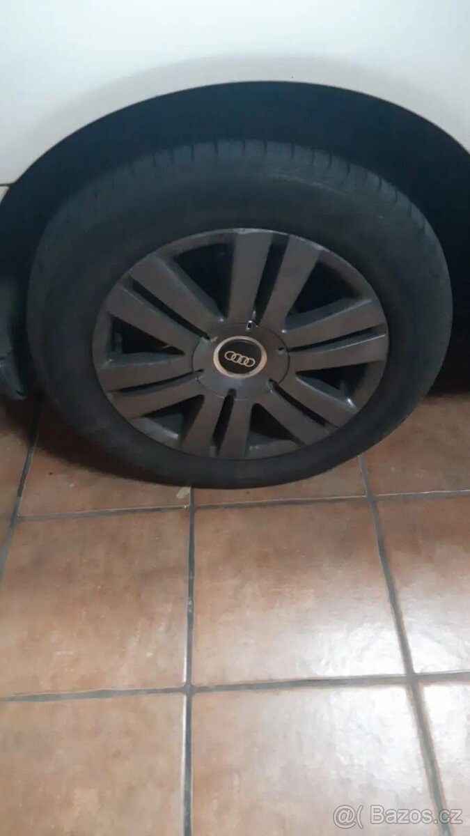 Stredové krytky - pukličky kolies AUDI - 14