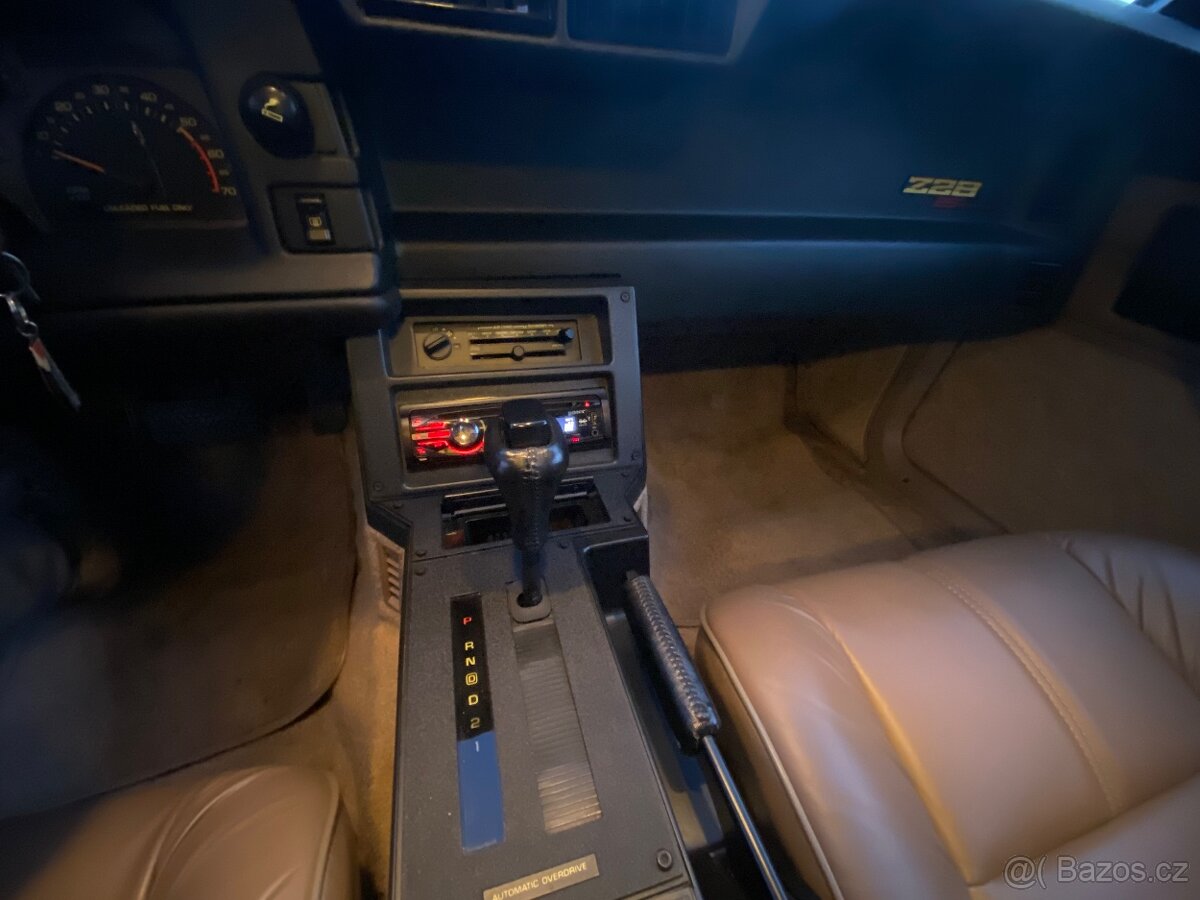 CHEVROLET CAMARO 5.7 RZ BÍLE CZ - 14