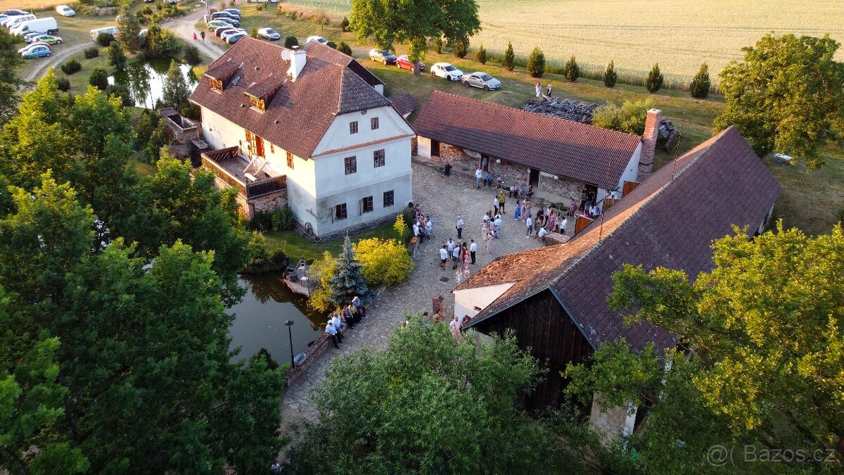 Svatebni misto . Pronajem . - 14