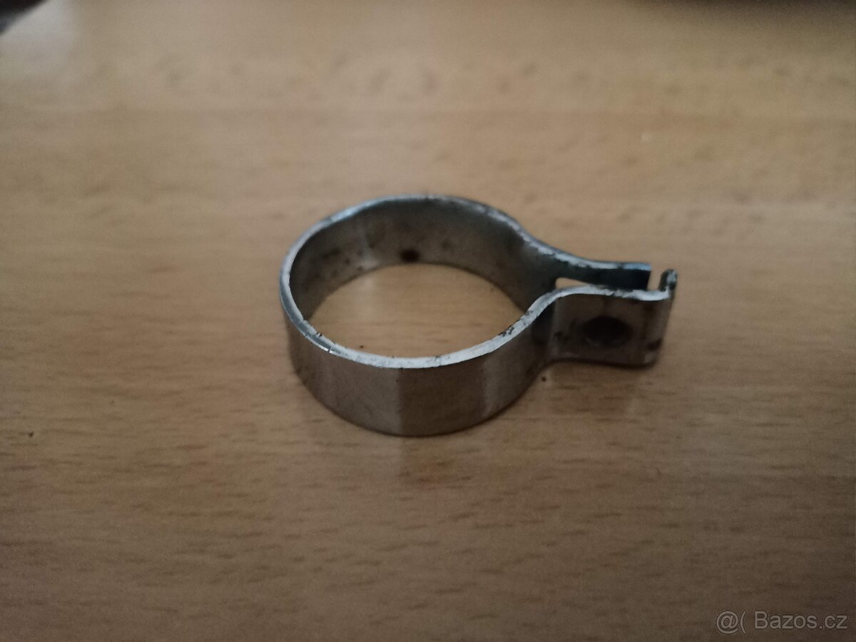 Zadní odrazka,víko spojkové, Stadion s11 - 14