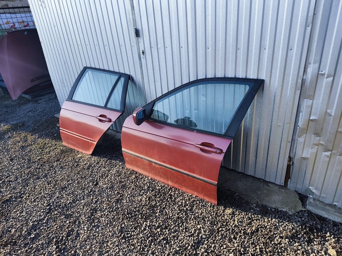 BMW E46 karoserie díly - 14