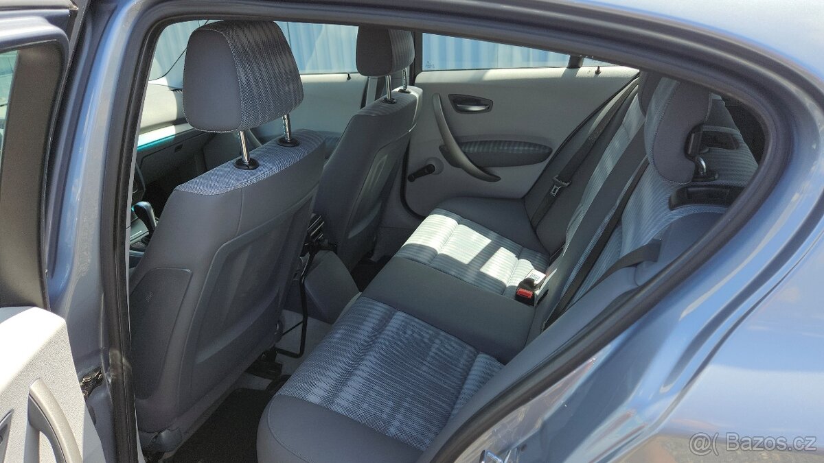 BMW Řada 1 118i 2,0 benzín - 14