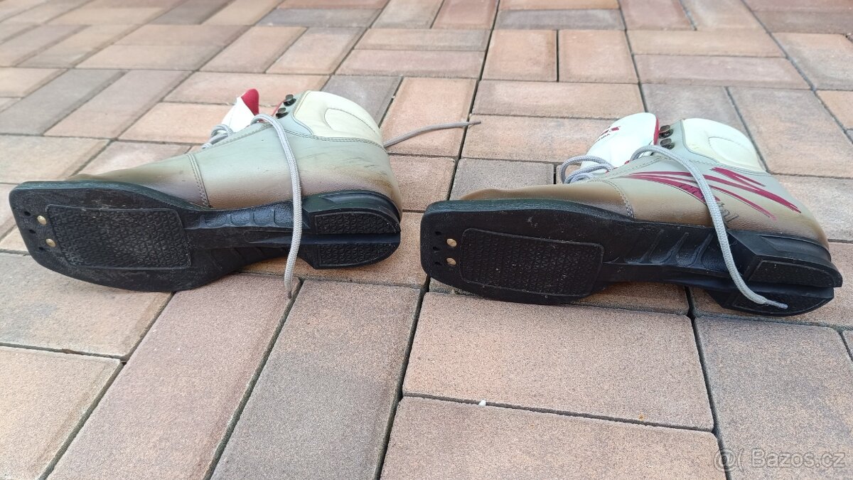 Běžecké lyže 180 + hůlky + boty - 14