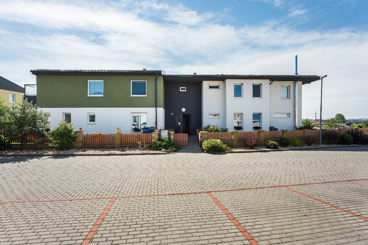 Krásný byt 2+kk s balkonem v Lavičkách - 14