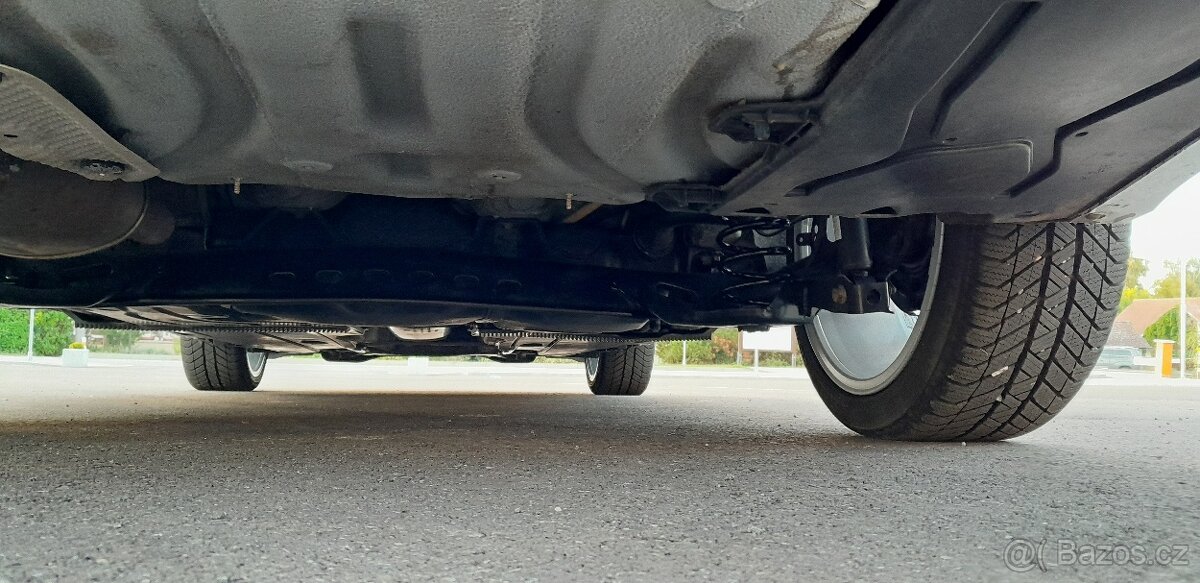 Škoda Octavia 3 1.4 TSI 110 KW STYLE FullLED ACC CANTON - 14