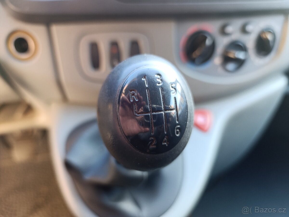 Renault Trafic Long 2.0dci - 14