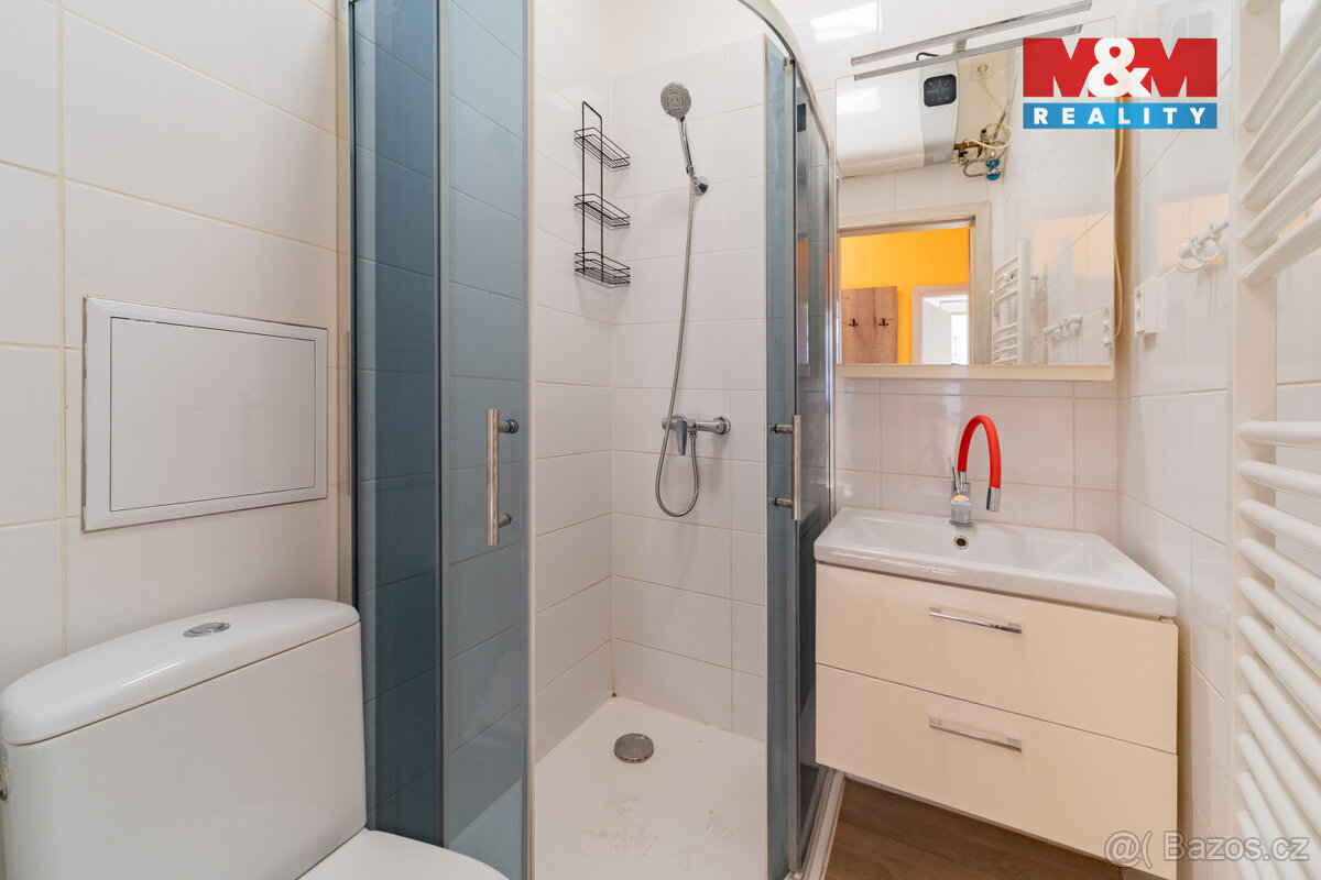 Pronájem bytu 2+1 v Aši, ul. Jiráskova - 14