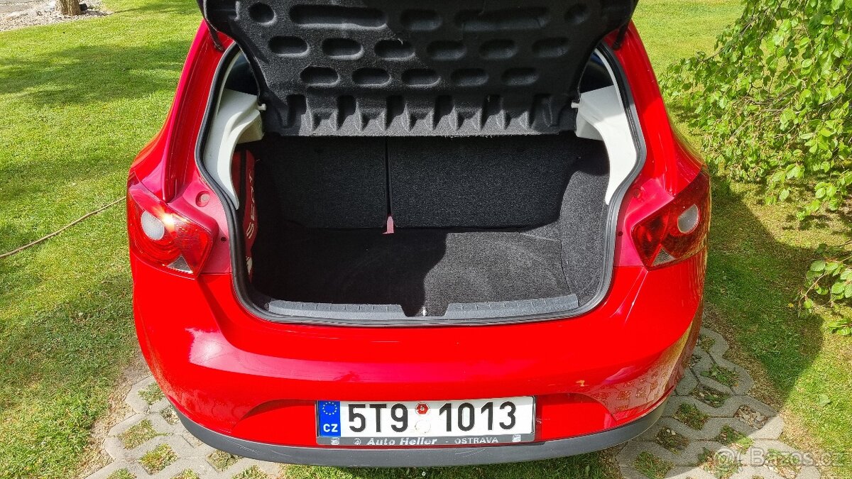 Seat Ibiza 1.4i 63kw 2009 NEHAVAROVANÉ - 14