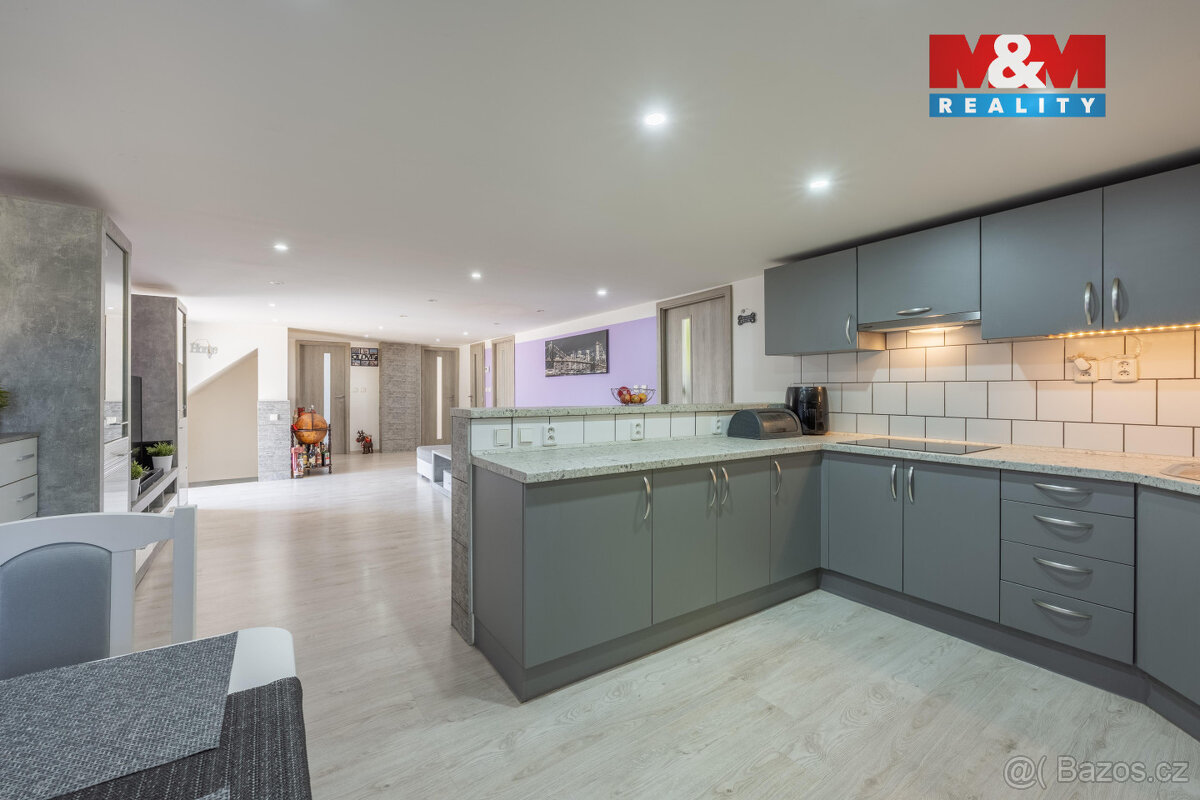 Prodej rodinného domu, 342 m², Mšec, ul. Důrasova - 14