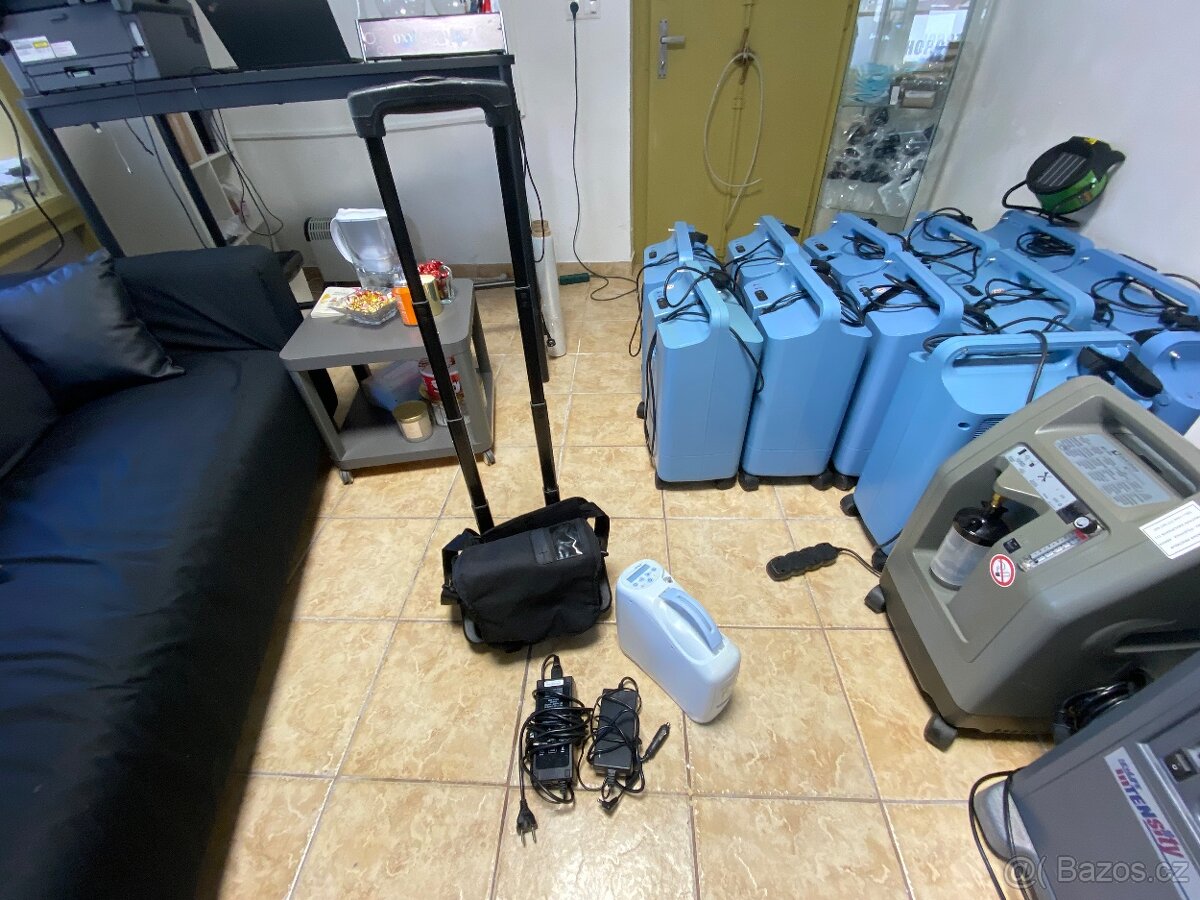 Přenosný - mobilní kyslíkový přístroj váha 3,2 kg - 14
