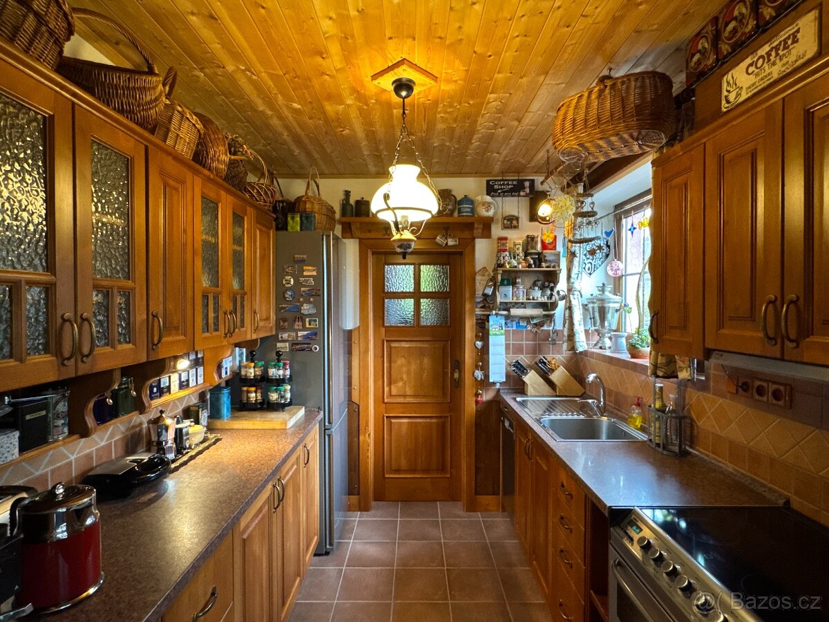 Prodám rodinný dům 4+1 v Ceske Kamenici - 14