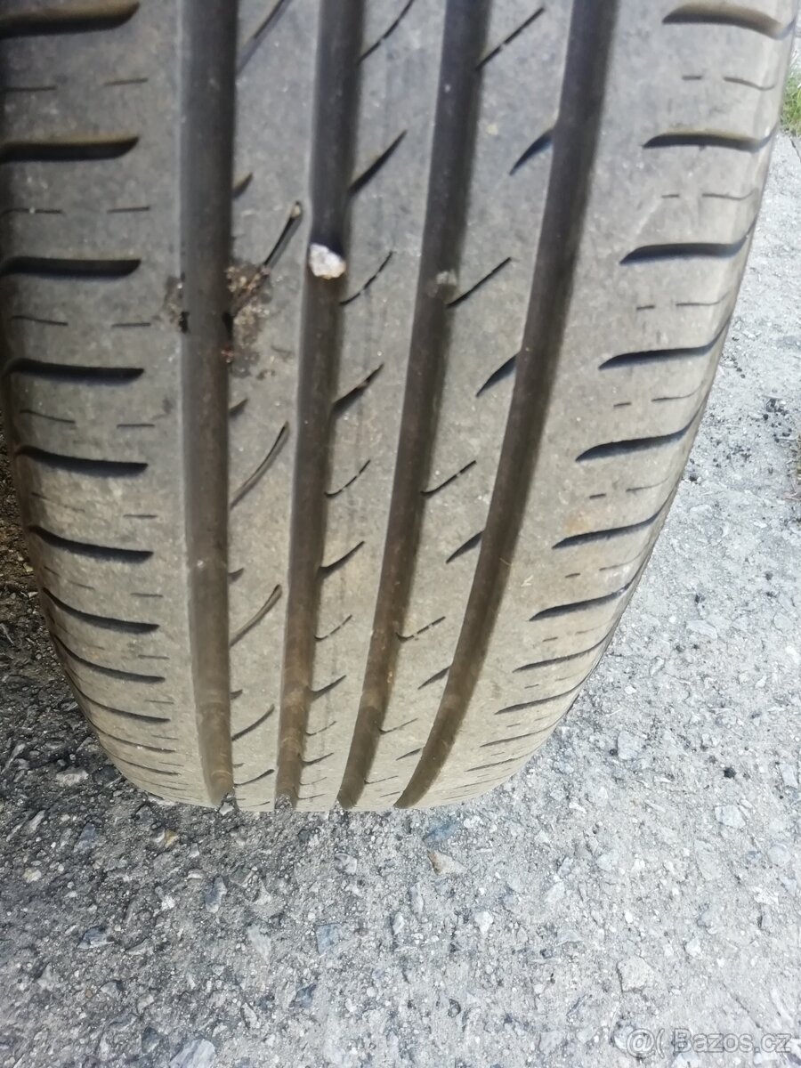 VW Golf 6 kombi 1,6 Tdi 77 kw - 14