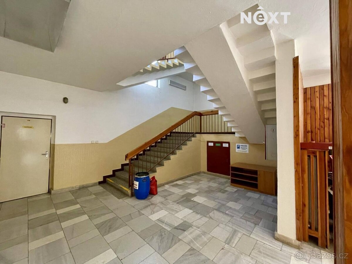 Pronájem komerční Kanceláře, 700㎡ - 14