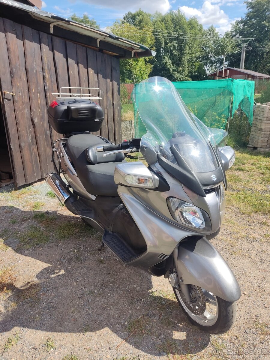 Suzuki Burgman 650 an executive - 14