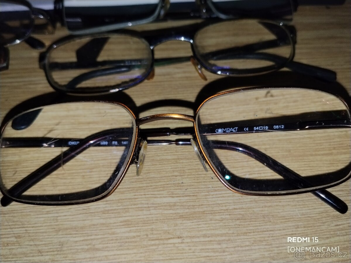 34 ks brýlí retro, Balmain, a další + díly - 14