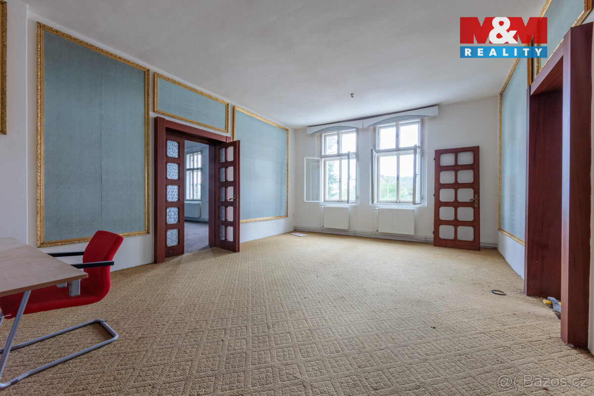 Prodej nájemního domu v Nejdku, ul. náměstí Karla IV. - 14