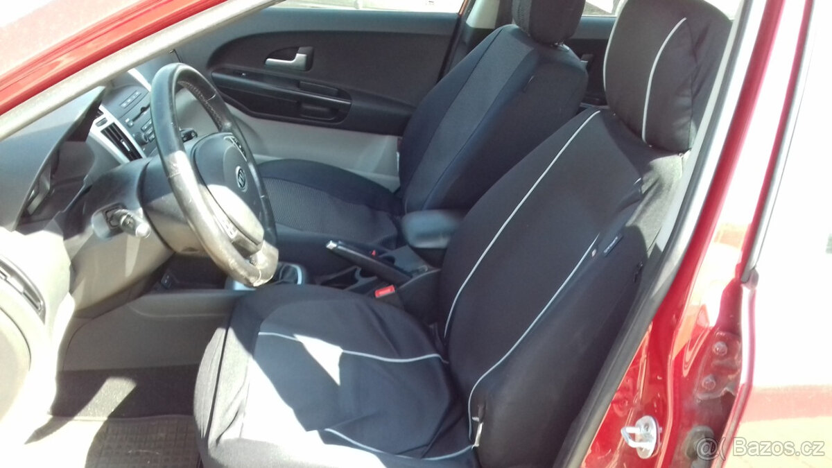 Kia Ceed 1,6 CRDi Původ ČR 1.majitel - 14